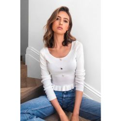 Womens Top En Maille Côtelée Avec Boutons Et Ourlet Volanté Va Jusqu'Au Bouton - - M/L - Nasty Gal - Modalova