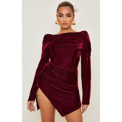 Petite - Robe moulante en velours froncé bordeaux effet corset à manches longues - PrettyLittleThing - Modalova
