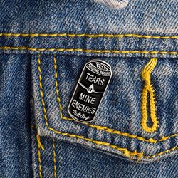 Tears of Mine Enemies Broche Drop Oil Black Canettes Pin Denim Shirt Col Revers Pin Buckle Badge - Newchic - Modalova