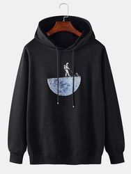 Hoodies de cordon d'impression de poitrine d'astronaute de bande dessinée de cotons avec poche de manchon - Newchic - Modalova