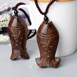 Collier style ethnique avec poisson en bois fait à main sautoir pull robe chimise long élégant - Newchic - Modalova