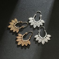 Boucles d'oreilles géométriques sauvages Vintage stéréoscopique or feuilles d'argent pendentif boucles d'oreilles s bijoux - Newchic - Modalova