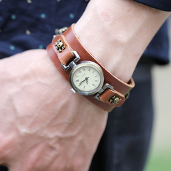 Montre-bracelet en cuir de vache vintage montre crâne Rivet fleur multi-couche montre à quartz unisexe - Newchic - Modalova