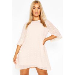 Grande Taille - Robe Droite Oversize En Mousseline De Soie - /Coquille D'Œuf - 44, /Coquille D'Œuf - boohoo - Modalova