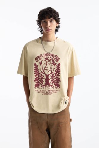 T-Shirt À Imprimé Arbre - Pull&Bear - Modalova