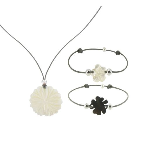 Set Colliers et Bracelet Fleurs et Trefle de Nacre - LES POULETTES BIJOUX - Modalova