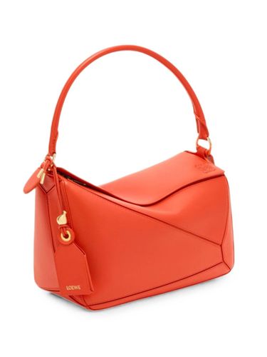Puzzle Featherlight Medium Leather Handbag - Loewe - Modalova