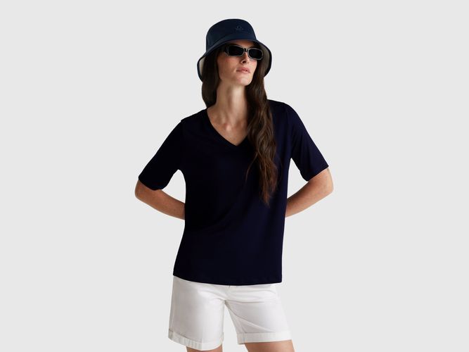 Benetton, T-shirt Col V En Viscose Extensible, taille L, Bleu Foncé - United Colors of Benetton - Modalova