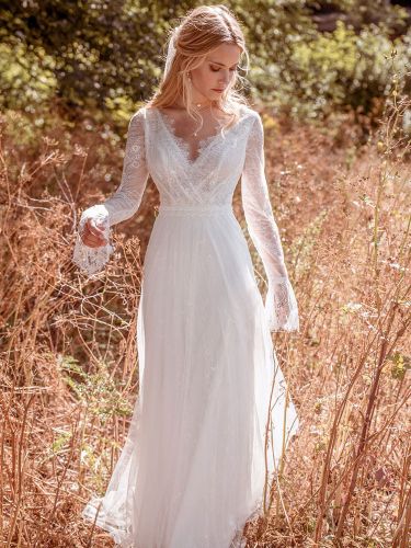 Robe de mariée boho en dentelle en dentelle A-line avec train de taille naturelle à manches longues sans dos en V - milanoo.com - Modalova