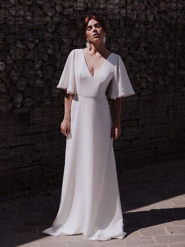 Robe de mariée simple A-ligne col en V manches courtes robes de mariée en dentelle - milanoo.com - Modalova