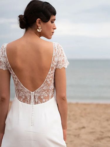 Robe de mariée bohème col V manche courte dos nu décoré des boutons à patite traîne - milanoo.com - Modalova
