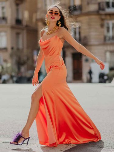 Robe de demoiselle d'honneur robe cocktail mariage en soie élastique à bretelle jupe fendue - milanoo.com - Modalova