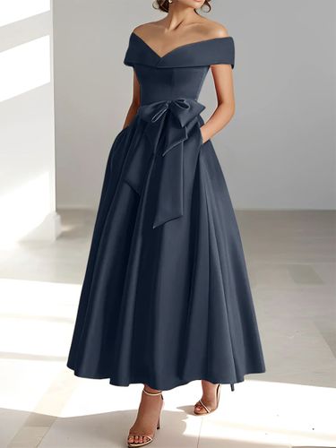 Robe de mariée pour mère épaules dénudées sans manches ligne a robes d\'invitées de mariage - milanoo.com - Modalova