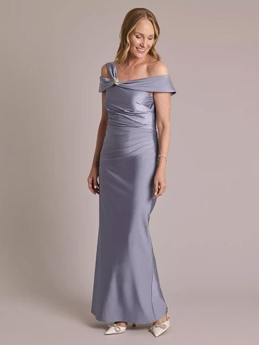 Robe de soirée pour la mère de la mariée décolleté conçu robe de bal sans manches plissée longueur au sol robes d\'invitées de mariage - milanoo.com - Modalova