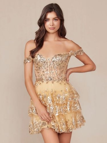 Avec robe de soirée courte en dentelle à découpes et décolleté en cœur - milanoo.com - Modalova