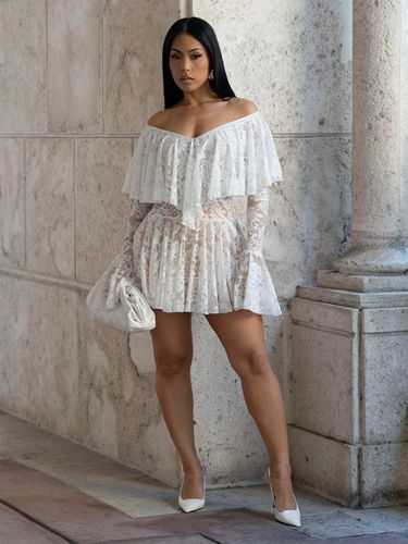 Robe blanche chic mini en dentelle à manches longues et épaules dénudées idéale pour un rendez-vous galant - milanoo.com - Modalova