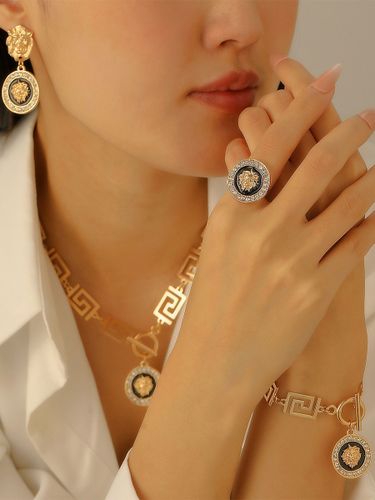 Ensemble de bijoux vintage à médaillon tête de lion motif géométrique grec chaîne collier boucles d'oreilles bague et bracelet 4 pièces - milanoo.com - Modalova