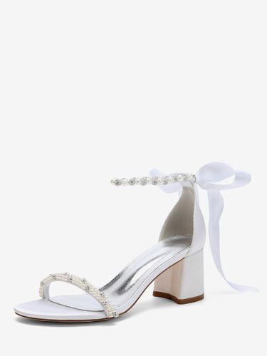 Chaussures de mariée blanches à talons carrés ornées de perles et de strass avec bride à la cheville - milanoo.com - Modalova