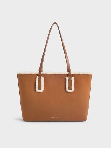 Charles & Keith - Sac cabas en suÃ©dine et Ã  bordure en fourrure Noelle - Charles & Keith - Modalova