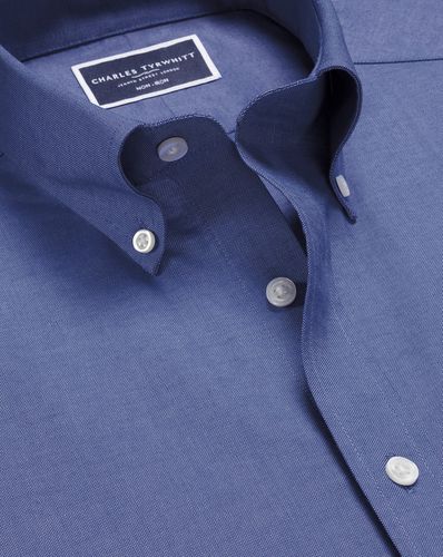 Chemise Oxford Coupe Extensible À Col Boutonné Sans Repassage - Cobalt par - Charles Tyrwhitt - Modalova