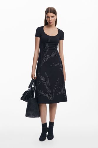 Robe midi silhouettes fleurs - Desigual - Modalova