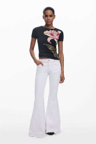 Jean évasé brodé - Desigual - Modalova