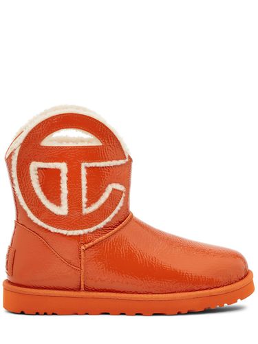 Bottes Vernies Craquelées Telfar 10 Mm - UGG X TELFAR - Modalova