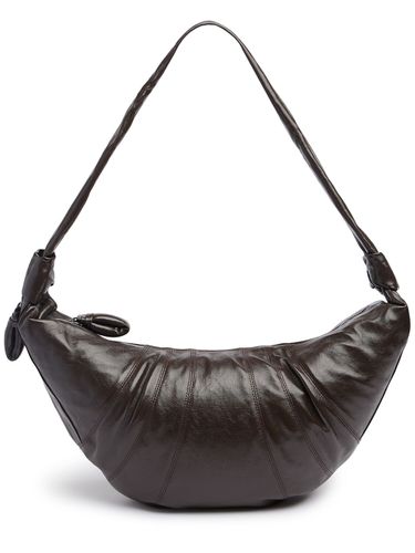 Grand Sac En Cuir Enduit Croissant - LEMAIRE - Modalova