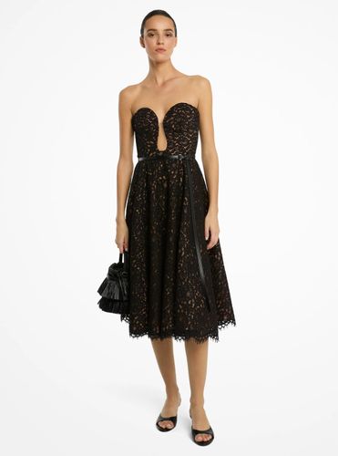 MK Robe bustier en dentelle tressée fleurie - Michael Kors - MICHAEL KORS COLLECTION - Modalova