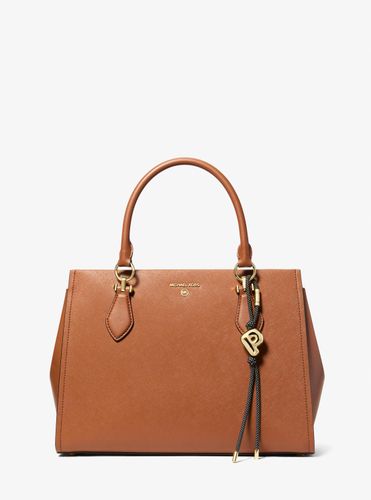 MK Breloque de sac initiale dorée avec cordon moucheté - Michael Kors - MICHAEL Michael Kors - Modalova