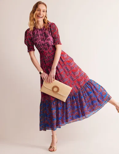 Robe longue à mancheettes smockées-Sangria , motif Paisley Wave - Boden - Modalova