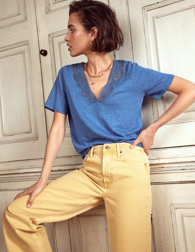 T-shirt en lin avec détails en dentelle-Rivière bleue - Boden - Modalova