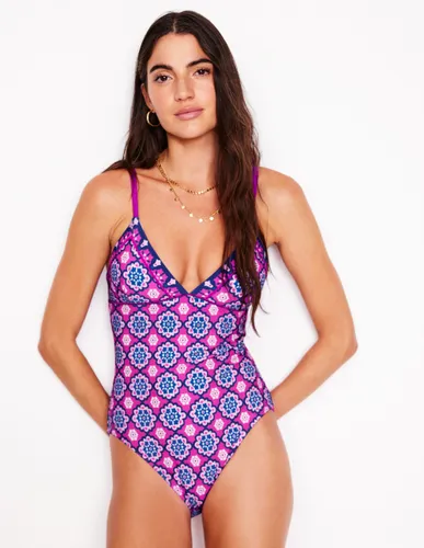 Maillot de bain Kasos avec liens et col V-Rose cosmos, motif géométrique - Boden - Modalova