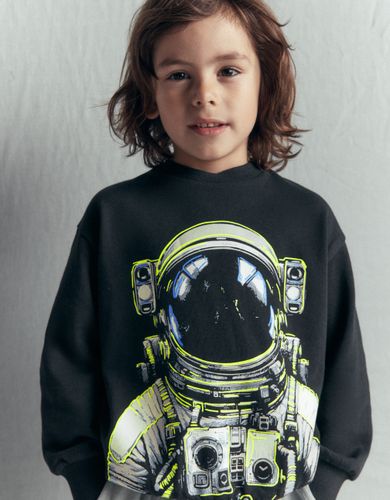 Garçons Sweat à imprimé phosphorescent en Taille 3-4 ans - Boden - Modalova