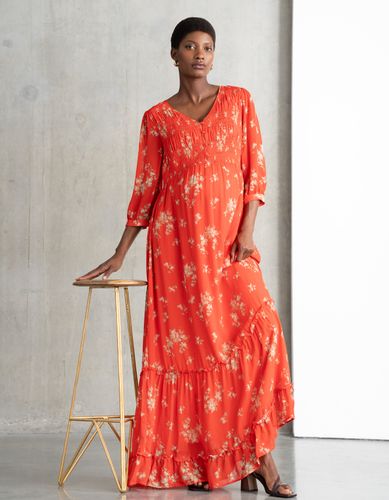 Robe longue de maternité et d'allaitement froncée avec fermeture boutonnée - Seraphine - Modalova