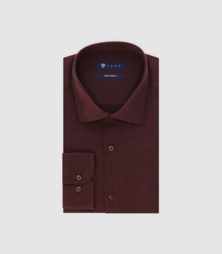 Chemise ville ajustée bordeaux - IZAC - Modalova