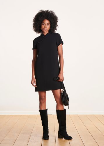 Robe courte évasée manches courtes col mao - La Fée Maraboutée - Modalova