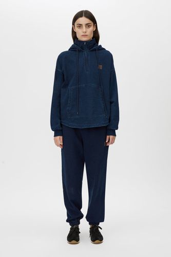 Gravitas Denim Yarn Trackpant - CAMILLA AND MARC - Modalova