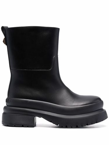 Roman Stud Leather Boots - Valentino Garavani - Modalova