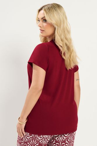 Tshirt Basique Rouge Size 62-64 - Yours - Modalova