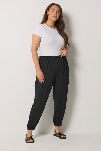 Pantalon De Jogging Cargo En Sergé Noir Délavé Size 42 - Yours - Modalova