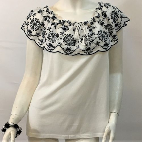 Neuf avec étiquette : Tee-shirt à col volant - -Taille M - cache-cache - Modalova