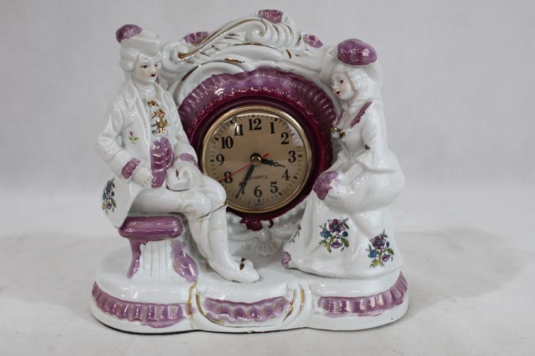 Horloge couple nantis et courtisane figurine en porcelaine - Label Emmaus - Modalova