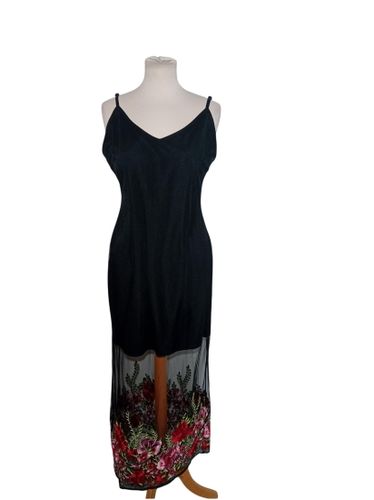 Robe Longue Broderies Fleurs (T6100) - New Look - Modalova