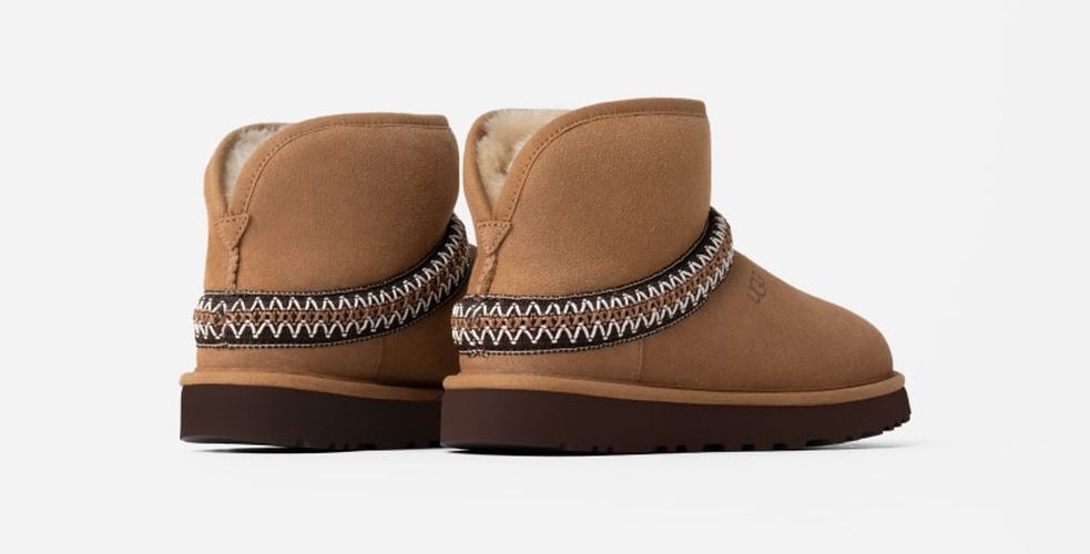 Botte Classic Mini Crescent in Brown, Taille 38, Shearling - Ugg - Modalova