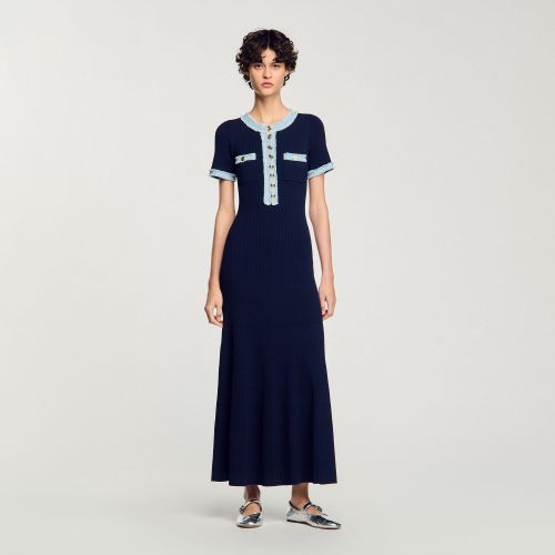 Robe longue en maille à détails denim - Sandro Paris - Modalova