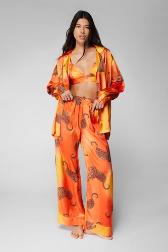 Pyjama Satiné Imprimé Léopard Avec Bralette, Chemisier Et Pantalon - - 32 - Nasty Gal - Modalova