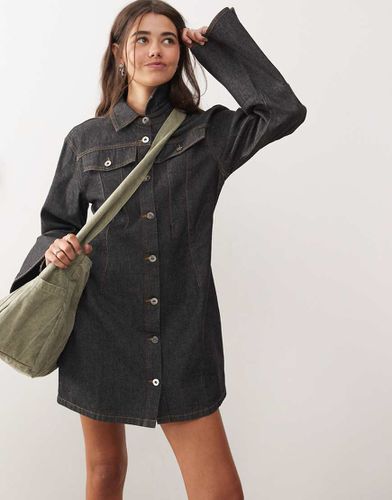 Robe chemise courte en denim - Brut délavé - Collusion - Modalova