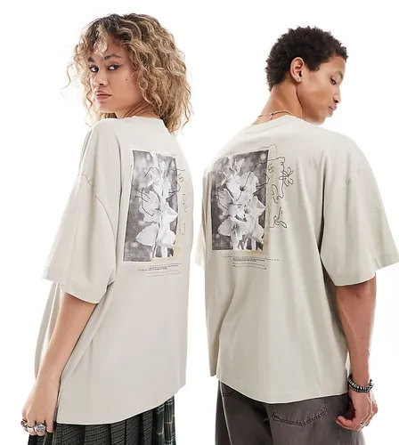 Unisex - T-shirt avec imprimé photo de fleurs - Collusion - Modalova