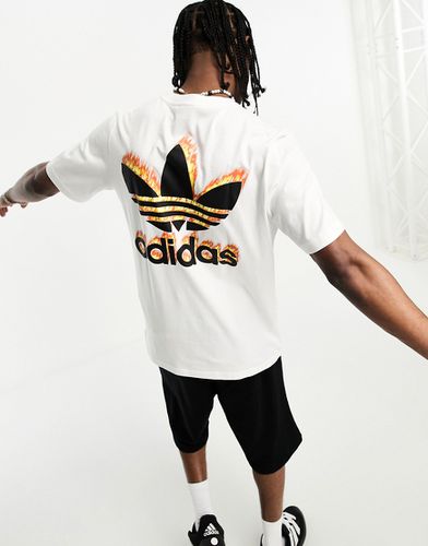 T-shirt à logo trèfle enflammé - Adidas Originals - Modalova
